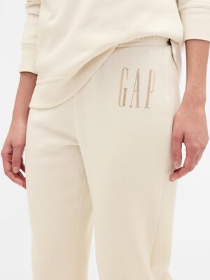 Gap Logo Pull-On Slim Sweatpants-Tan Chino#817526
